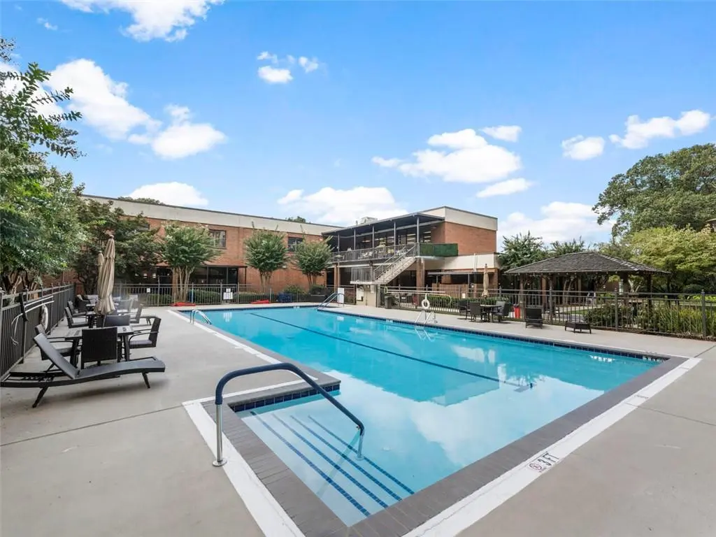 pool3 - Mount Vernon Towers