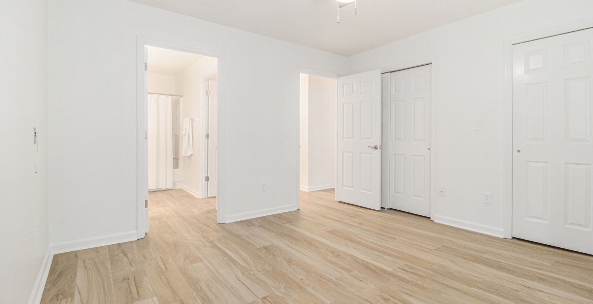 300 Johnson Ferry Rd NE, Sandy Springs, Georgia 30328, ,Condo,For Sale,Johnson Ferry Rd NE,1121