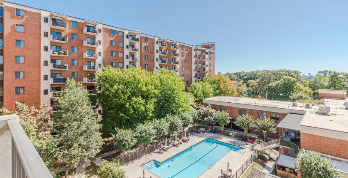 300 Johnson Ferry Rd. NE, Sandy Springs, Georgia 30328, ,Condo,For Sale,Mount Vernon Towers,Johnson Ferry Rd. NE,9,1126