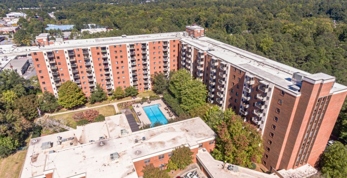 300 Johnson Ferry Rd. NE, Sandy Springs, Georgia 30328, ,Condo,For Sale,Mount Vernon Towers,Johnson Ferry Rd. NE,9,1126