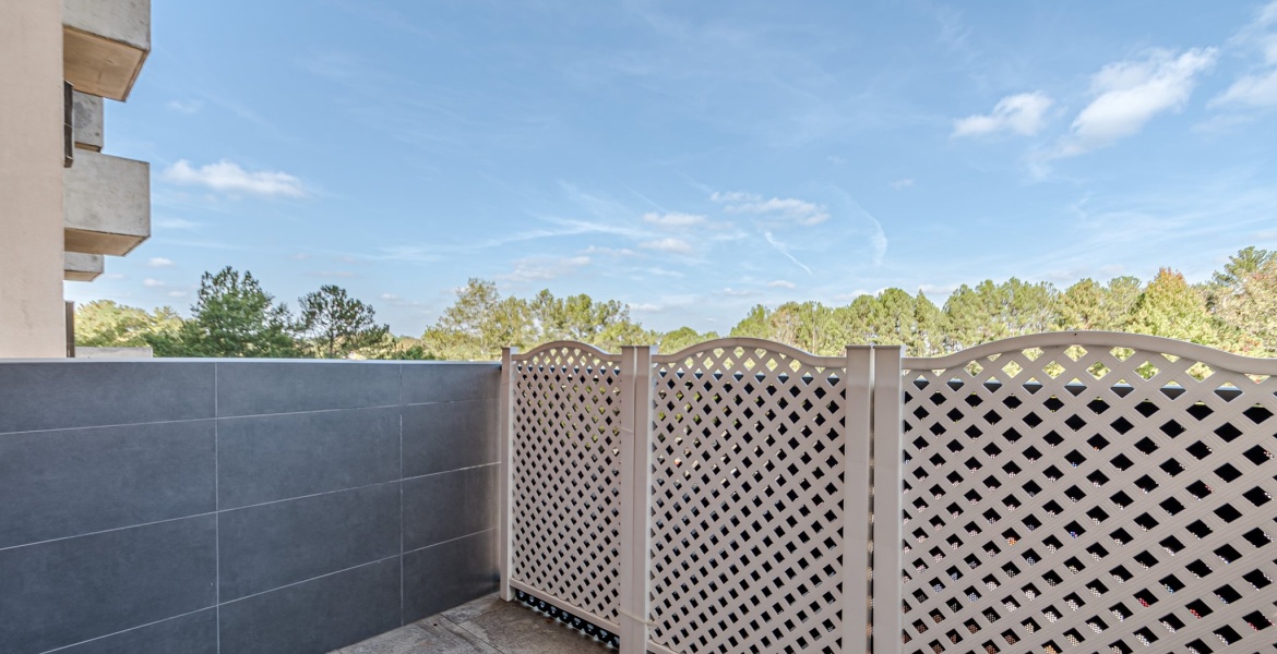 300 Johnson Ferry Rd NE, Sandy Springs, Georgia 30328, ,Condo,For Lease,Johnson Ferry Rd NE,1146