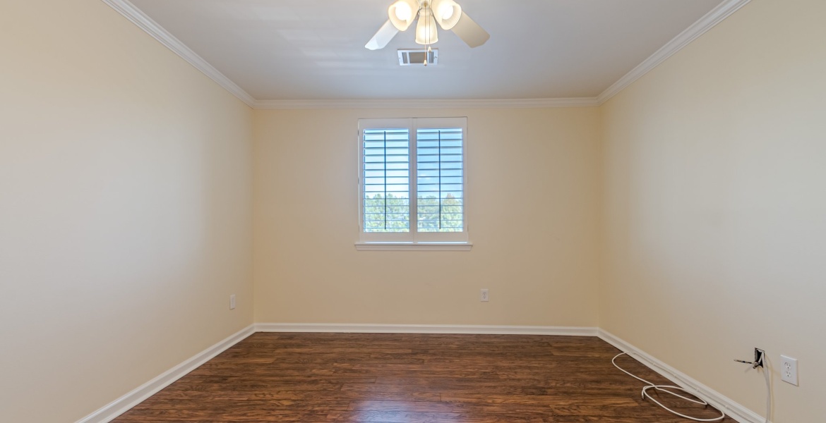 300 Johnson Ferry Rd NE, Sandy Springs, Georgia 30328, ,Condo,For Lease,Johnson Ferry Rd NE,1146