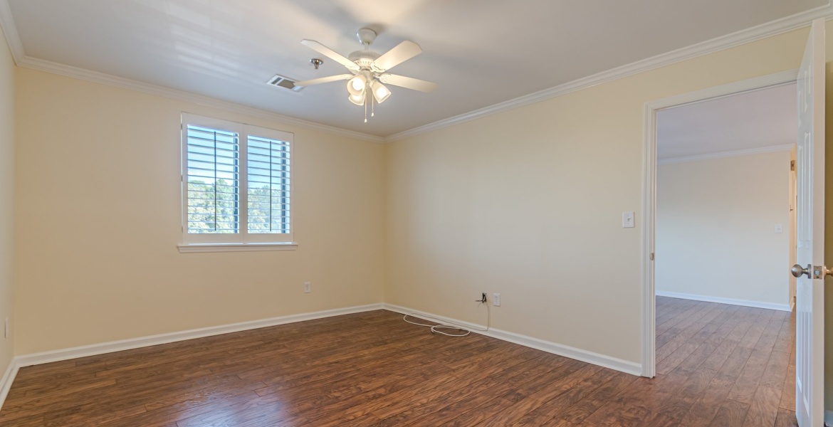 300 Johnson Ferry Rd NE, Sandy Springs, Georgia 30328, ,Condo,For Lease,Johnson Ferry Rd NE,1146