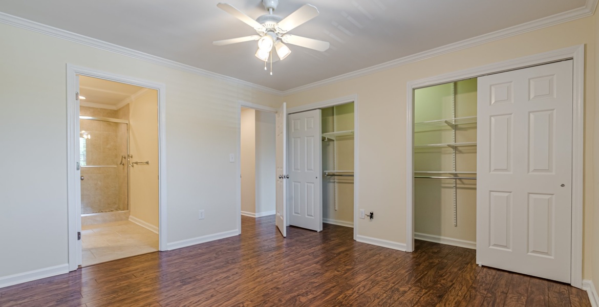 300 Johnson Ferry Rd NE, Sandy Springs, Georgia 30328, ,Condo,For Lease,Johnson Ferry Rd NE,1146