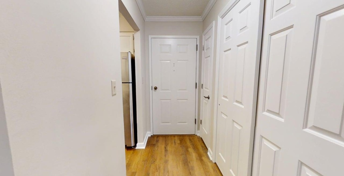 300 Johnson Ferry Rd. NE, Sandy Springs, Georgia 30328, ,Condo,For Lease,Mount Vernon Towers,Johnson Ferry Rd. NE,9,1147