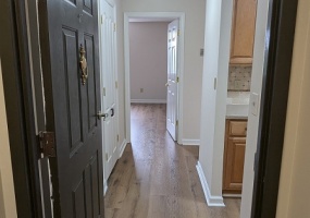 300 Johnson Ferry Rd. NE, Sandy Springs, Georgia 30328, ,Condo,For Lease,Mount Vernon Towers,Johnson Ferry Rd. NE,9,1148