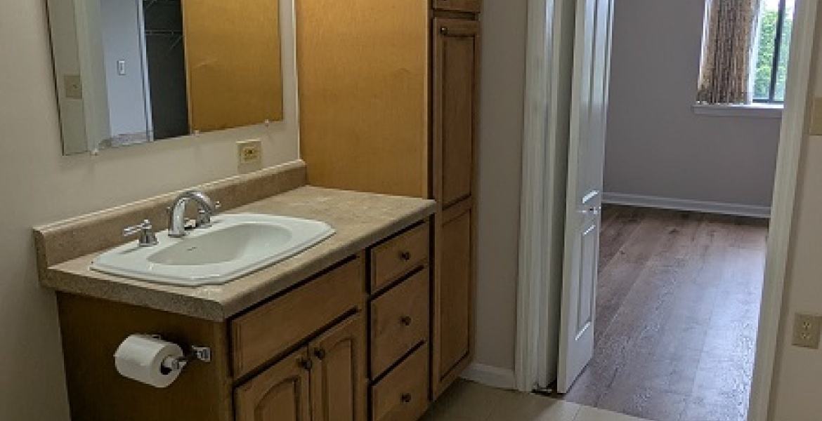 300 Johnson Ferry Rd. NE, Sandy Springs, Georgia 30328, ,Condo,For Lease,Mount Vernon Towers,Johnson Ferry Rd. NE,9,1148