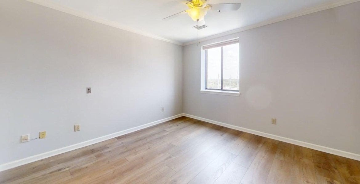 300 Johnson Ferry Rd NE, Sandy Springs, Georgia 30328, ,Condo,For Lease,Johnson Ferry Rd NE,1151