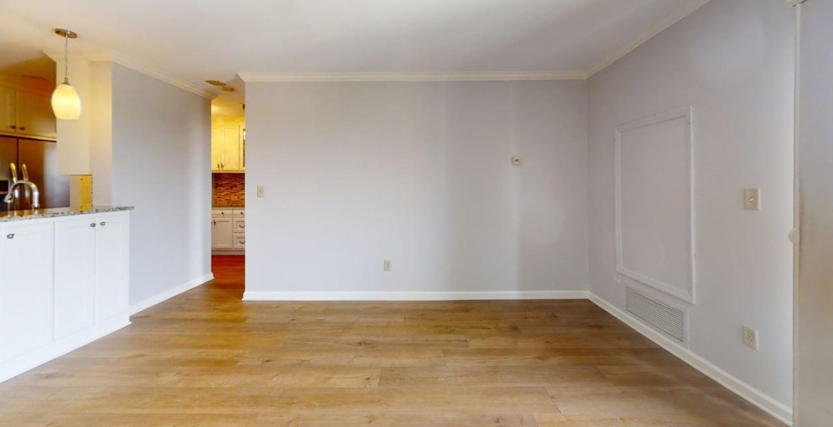 300 Johnson Ferry Rd NE, Sandy Springs, Georgia 30328, ,Condo,For Lease,Johnson Ferry Rd NE,1151