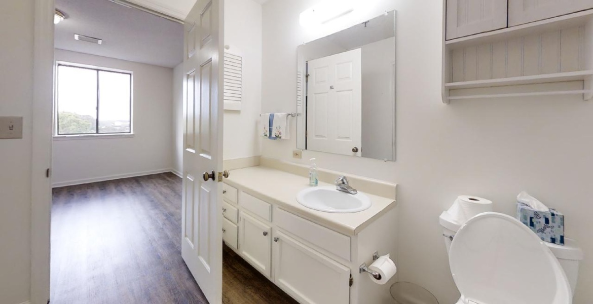 300 Johnson Ferry Rd. NE, Sandy Springs, Georgia 30328, ,Condo,For Sale,Mount Vernon Towers,Johnson Ferry Rd. NE,9,1152