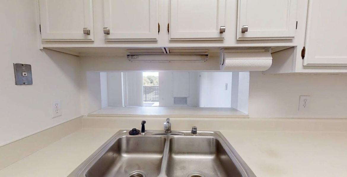 300 Johnson Ferry Rd. NE, Sandy Springs, Georgia 30328, ,Condo,For Sale,Mount Vernon Towers,Johnson Ferry Rd. NE,9,1152