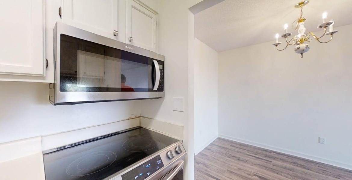 300 Johnson Ferry Rd. NE, Sandy Springs, Georgia 30328, ,Condo,For Sale,Mount Vernon Towers,Johnson Ferry Rd. NE,9,1152