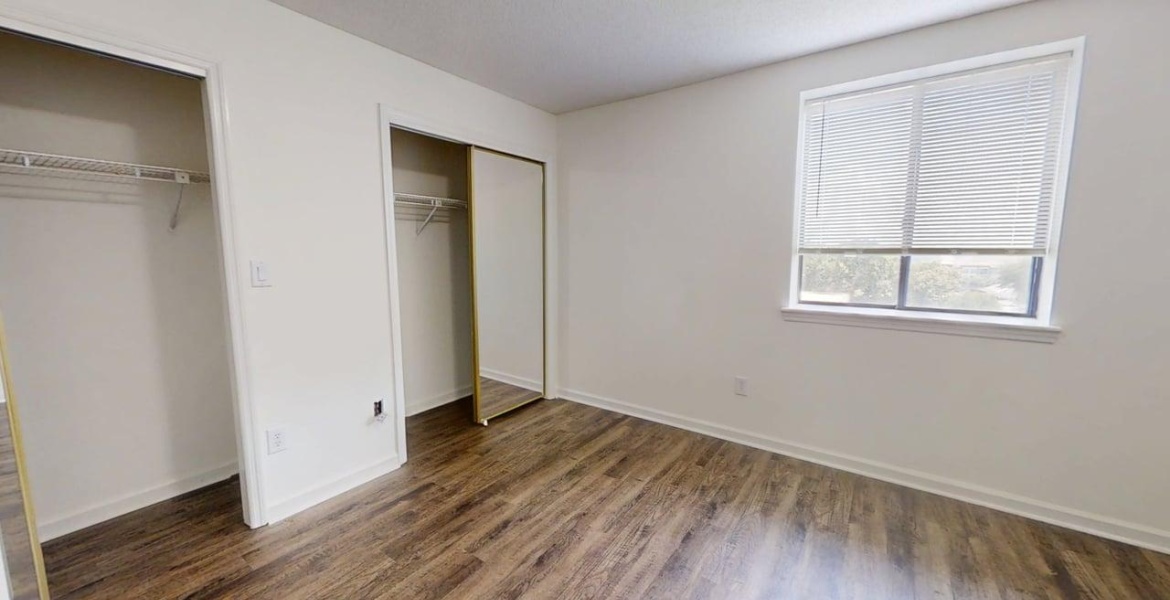 300 Johnson Ferry Rd. NE, Sandy Springs, Georgia 30328, ,Condo,For Sale,Mount Vernon Towers,Johnson Ferry Rd. NE,9,1152