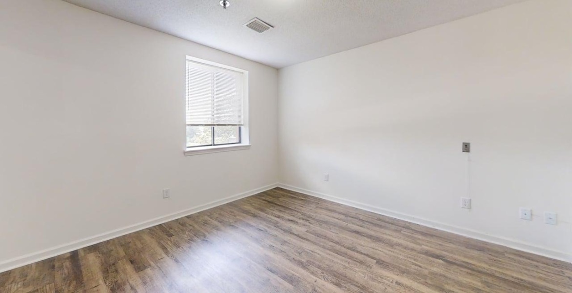 300 Johnson Ferry Rd. NE, Sandy Springs, Georgia 30328, ,Condo,For Sale,Mount Vernon Towers,Johnson Ferry Rd. NE,9,1152