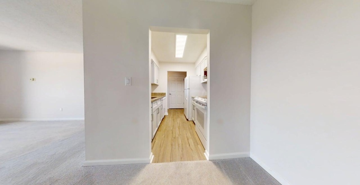 300 Johnson Ferry Rd. NE, Sandy Springs, Georgia 30328, ,Condo,For Sale,Mount Vernon Towers,Johnson Ferry Rd. NE,9,1153