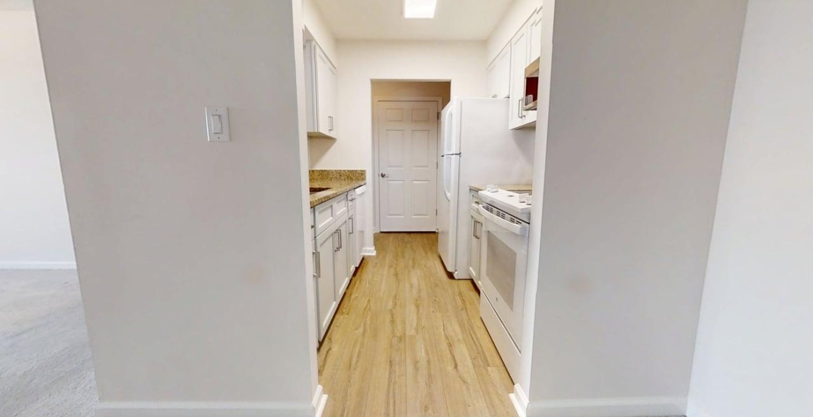 300 Johnson Ferry Rd. NE, Sandy Springs, Georgia 30328, ,Condo,For Sale,Mount Vernon Towers,Johnson Ferry Rd. NE,9,1153