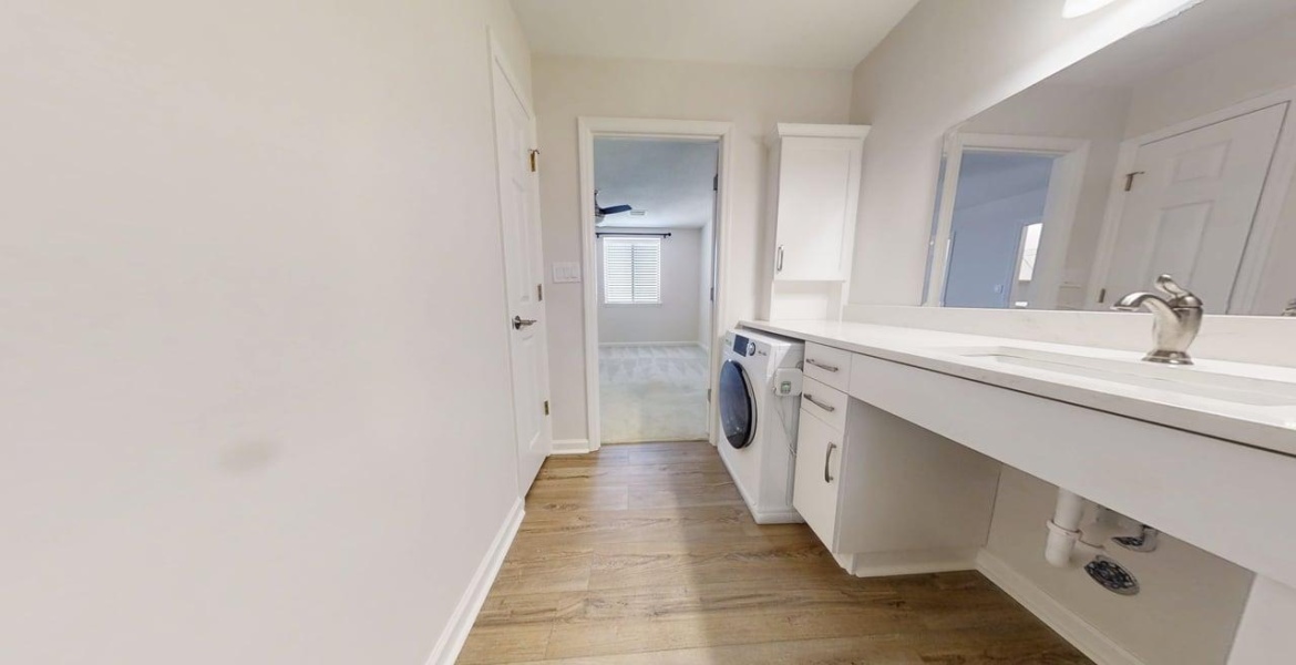 300 Johnson Ferry Rd. NE, Sandy Springs, Georgia 30328, ,Condo,For Sale,Mount Vernon Towers,Johnson Ferry Rd. NE,9,1153