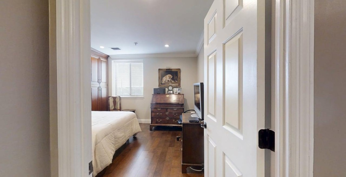 300 Johnson Ferry Rd NE, Sandy Springs, Georgia 30328, ,Condo,For Sale,Johnson Ferry Rd NE,1155
