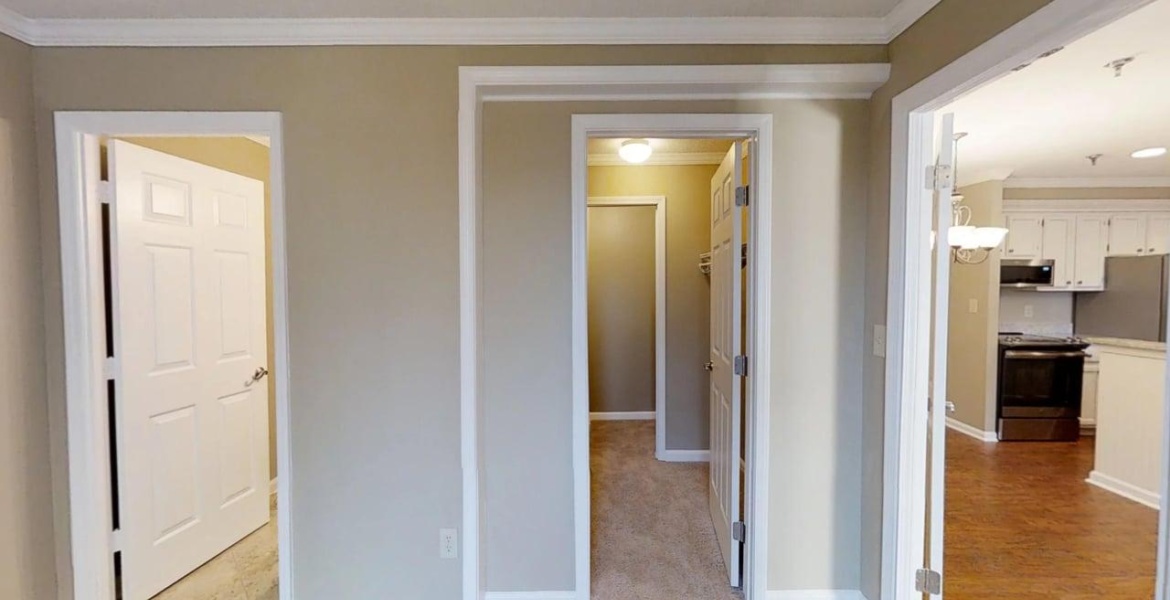 300 Johnson Ferry Rd. NE, Sandy Springs, Georgia 30328, ,Condo,For Lease,Mount Vernon Towers,Johnson Ferry Rd. NE,9,1158