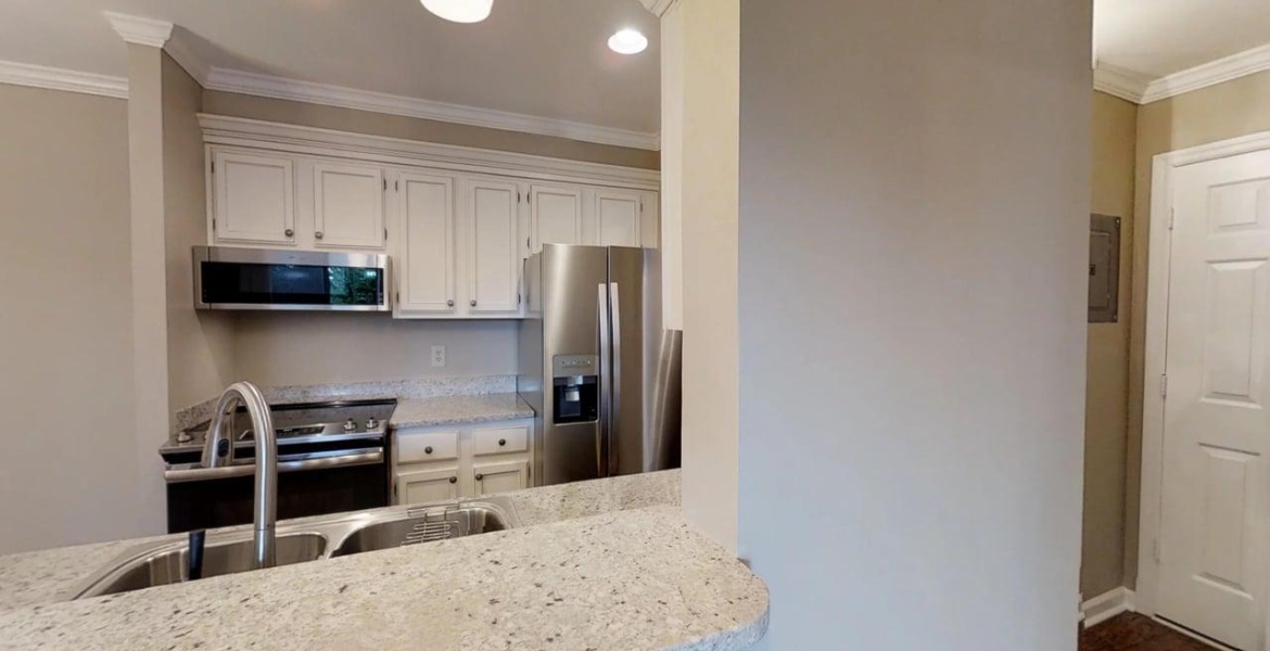 300 Johnson Ferry Rd. NE, Sandy Springs, Georgia 30328, ,Condo,For Lease,Mount Vernon Towers,Johnson Ferry Rd. NE,9,1158