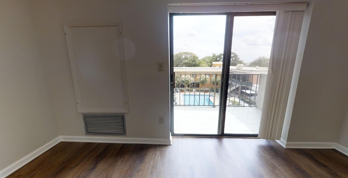 300 Johnson Ferry Rd NE, Sandy Springs, Georgia 30328, ,Condo,For Lease,Johnson Ferry Rd NE,1160