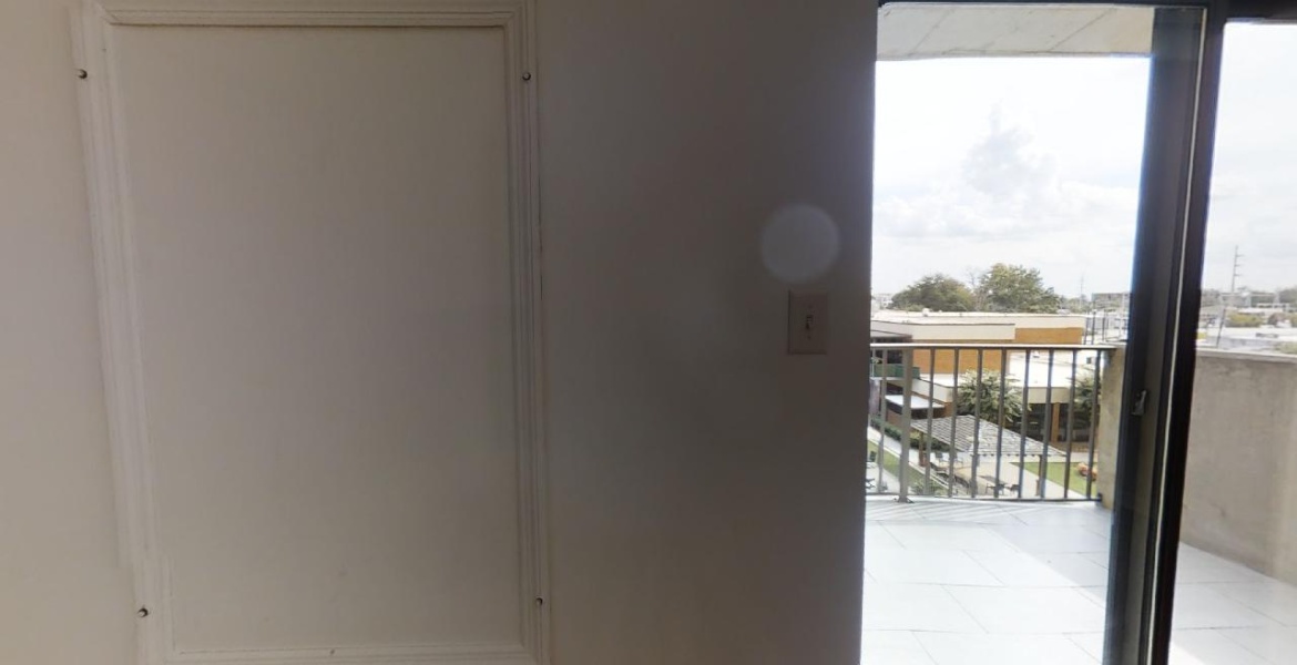 300 Johnson Ferry Rd NE, Sandy Springs, Georgia 30328, ,Condo,For Lease,Johnson Ferry Rd NE,1160