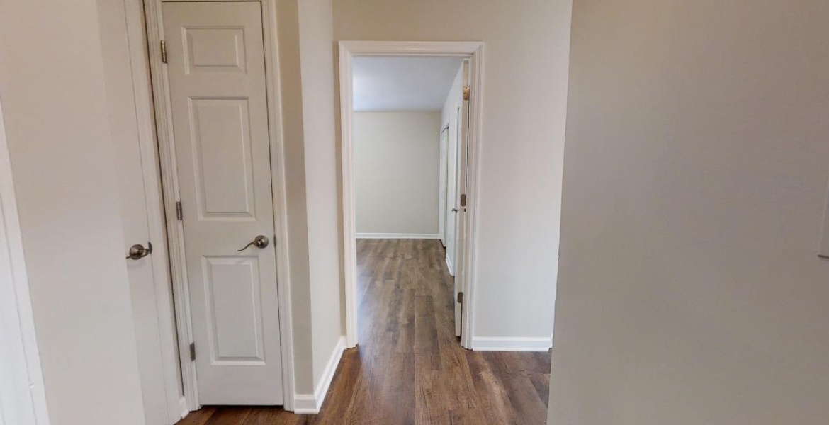300 Johnson Ferry Rd NE, Sandy Springs, Georgia 30328, ,Condo,For Lease,Johnson Ferry Rd NE,1160