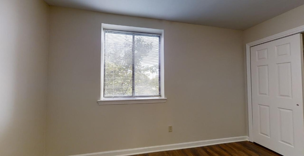 300 Johnson Ferry Rd NE, Sandy Springs, Georgia 30328, ,Condo,For Lease,Johnson Ferry Rd NE,1160