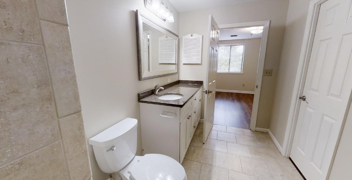 300 Johnson Ferry Rd NE, Sandy Springs, Georgia 30328, ,Condo,For Lease,Johnson Ferry Rd NE,1160