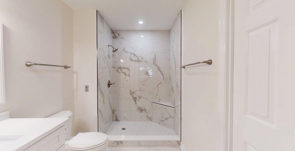 300 Johnson Ferry Rd NE, Sandy Springs, Georgia 30328, ,Condo,For Lease,Johnson Ferry Rd NE,1161