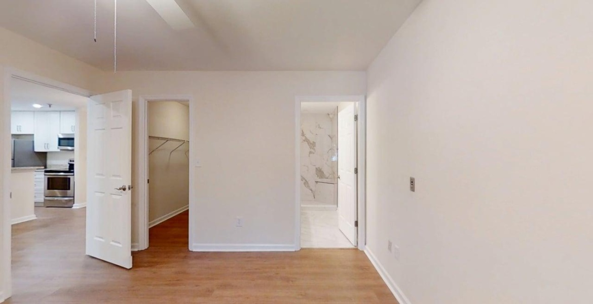 300 Johnson Ferry Rd NE, Sandy Springs, Georgia 30328, ,Condo,For Lease,Johnson Ferry Rd NE,1161