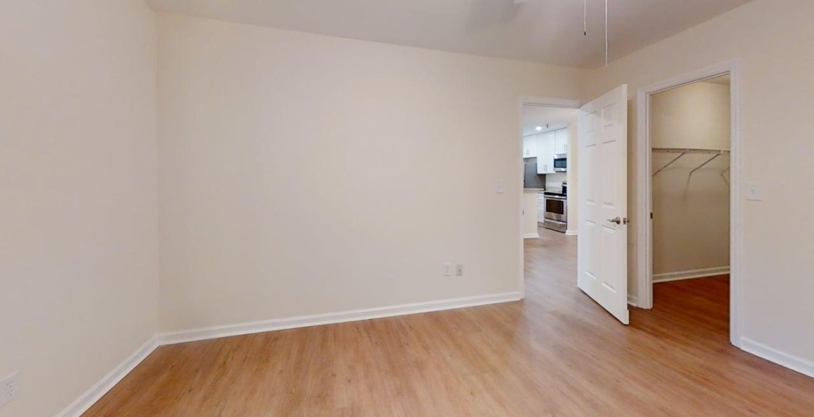 300 Johnson Ferry Rd NE, Sandy Springs, Georgia 30328, ,Condo,For Lease,Johnson Ferry Rd NE,1161