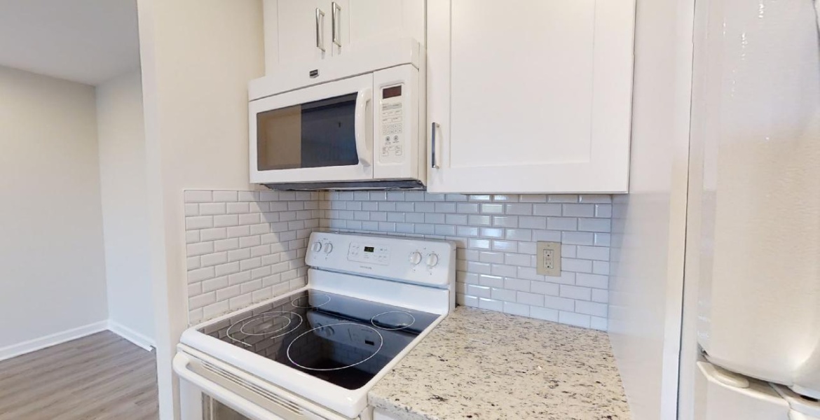 300 Johnson Ferry Rd NE, Sandy Springs, Georgia 30328, ,Condo,For Lease,Johnson Ferry Rd NE,1163
