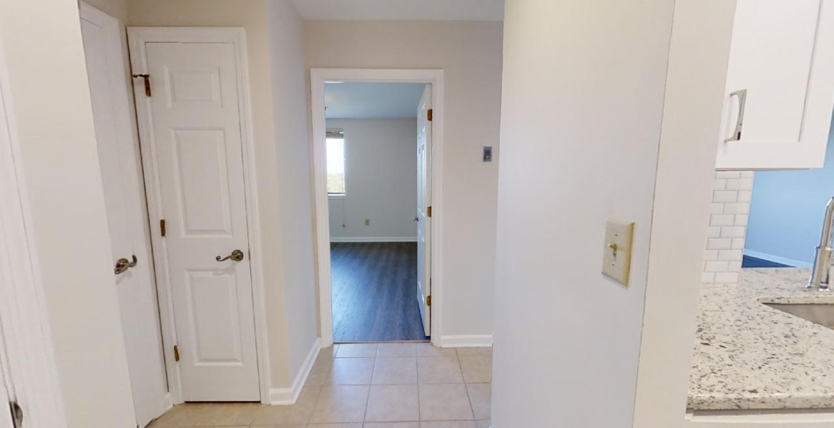 300 Johnson Ferry Rd NE, Sandy Springs, Georgia 30328, ,Condo,For Lease,Johnson Ferry Rd NE,1163