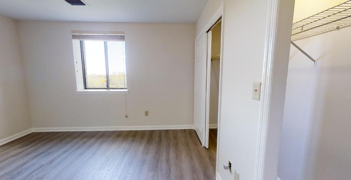 300 Johnson Ferry Rd NE, Sandy Springs, Georgia 30328, ,Condo,For Lease,Johnson Ferry Rd NE,1163