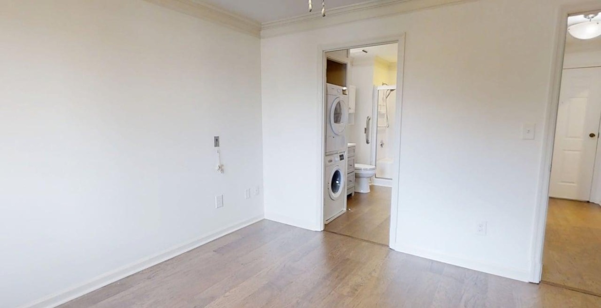 300 Johnson Ferry Rd NE, Sandy Springs, Georgia 30328, ,Condo,For Sale,Johnson Ferry Rd NE,1164