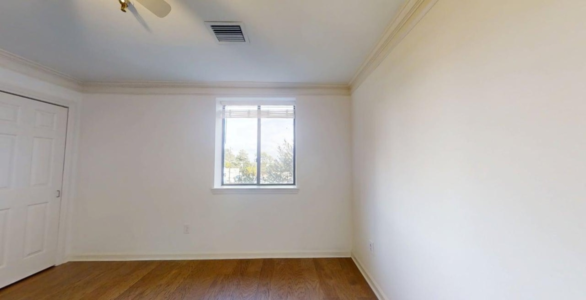 300 Johnson Ferry Rd NE, Sandy Springs, Georgia 30328, ,Condo,For Sale,Johnson Ferry Rd NE,1164
