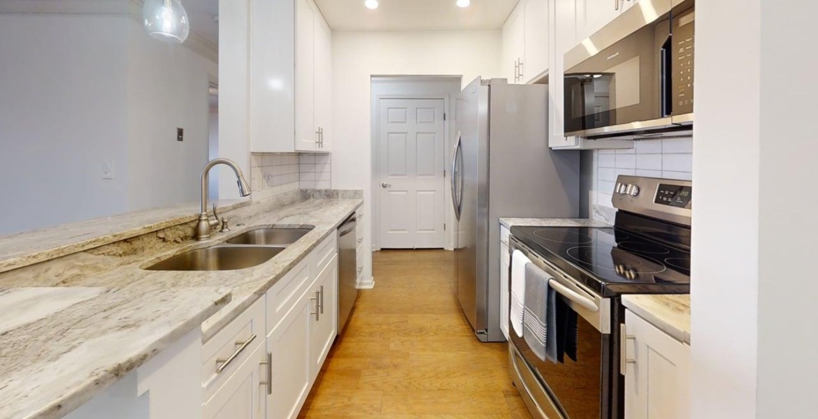 300 Johnson Ferry Rd NE, Sandy Springs, Georgia 30328, ,Condo,For Sale,Johnson Ferry Rd NE,1164