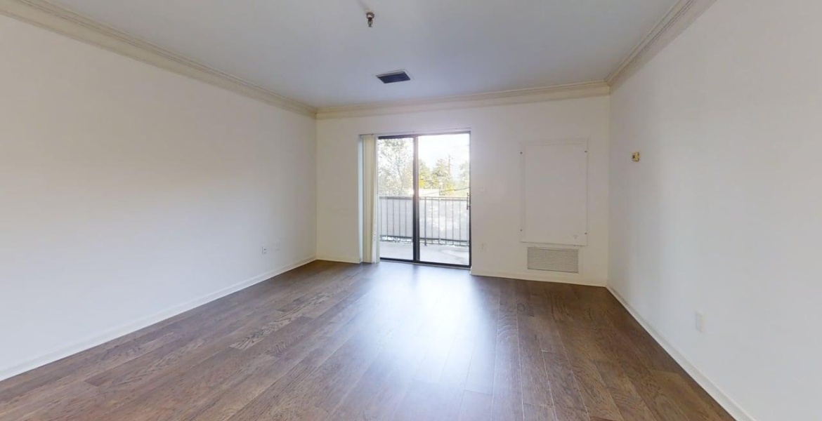 300 Johnson Ferry Rd NE, Sandy Springs, Georgia 30328, ,Condo,For Sale,Johnson Ferry Rd NE,1164