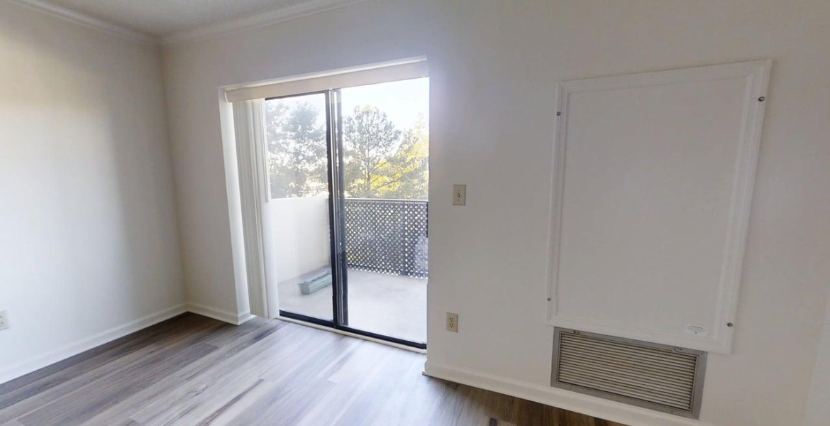 300 Johnson Ferry Rd NE, Sandy Springs, Georgia 30328, ,Condo,For Sale,Johnson Ferry Rd NE,1165
