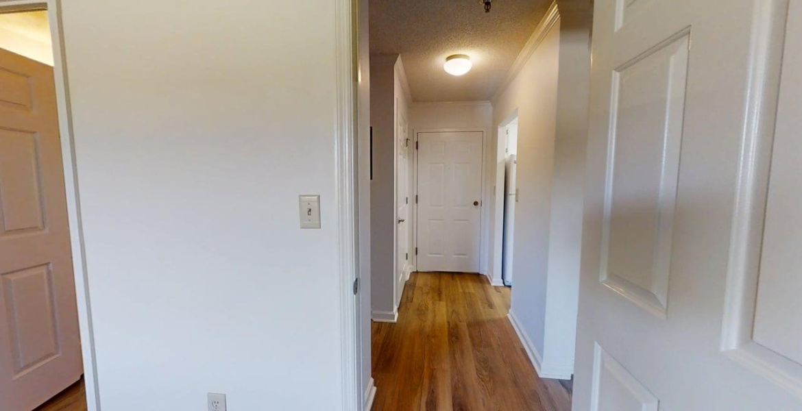 300 Johnson Ferry Rd NE, Sandy Springs, Georgia 30328, ,Condo,For Sale,Johnson Ferry Rd NE,1165