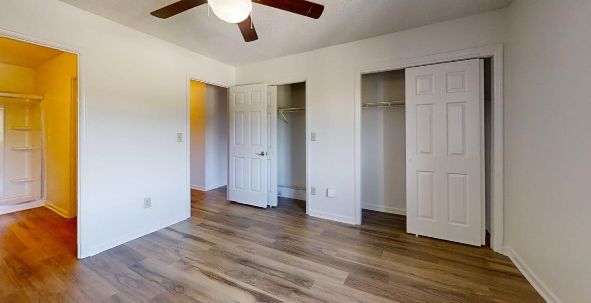 300 Johnson Ferry Rd NE, Sandy Springs, Georgia 30328, ,Condo,For Sale,Johnson Ferry Rd NE,1165