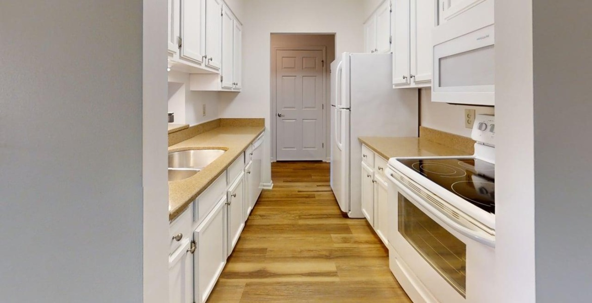 300 Johnson Ferry Rd NE, Sandy Springs, Georgia 30328, ,Condo,For Sale,Johnson Ferry Rd NE,1165