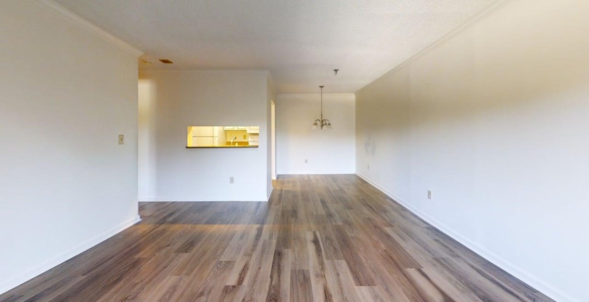300 Johnson Ferry Rd NE, Sandy Springs, Georgia 30328, ,Condo,For Sale,Johnson Ferry Rd NE,1165