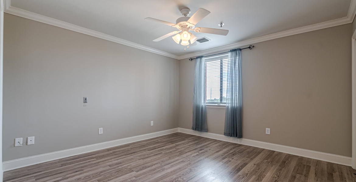 300 Johnson Ferry Rd NE, Sandy Springs, Georgia 30328, ,Condo,For Lease,Johnson Ferry Rd NE,1166