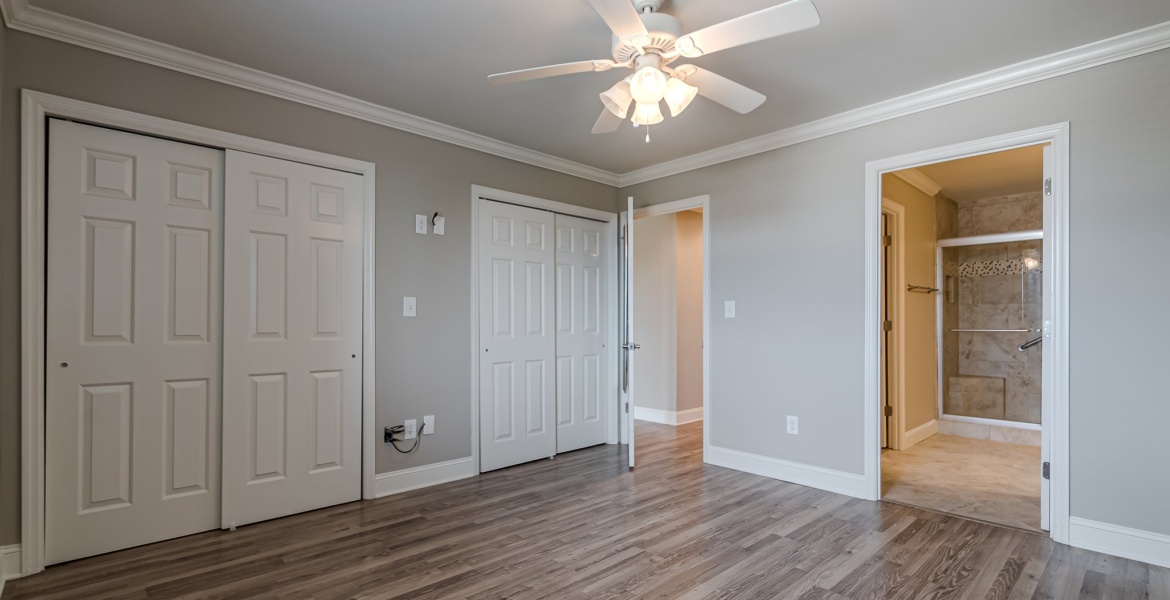 300 Johnson Ferry Rd NE, Sandy Springs, Georgia 30328, ,Condo,For Lease,Johnson Ferry Rd NE,1166