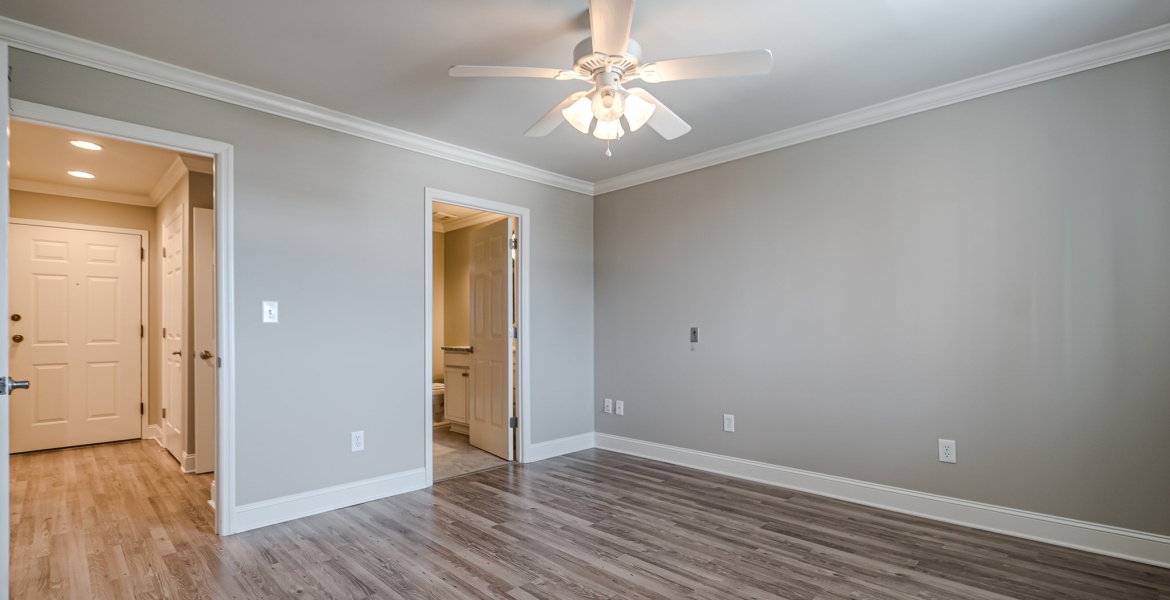 300 Johnson Ferry Rd NE, Sandy Springs, Georgia 30328, ,Condo,For Lease,Johnson Ferry Rd NE,1166