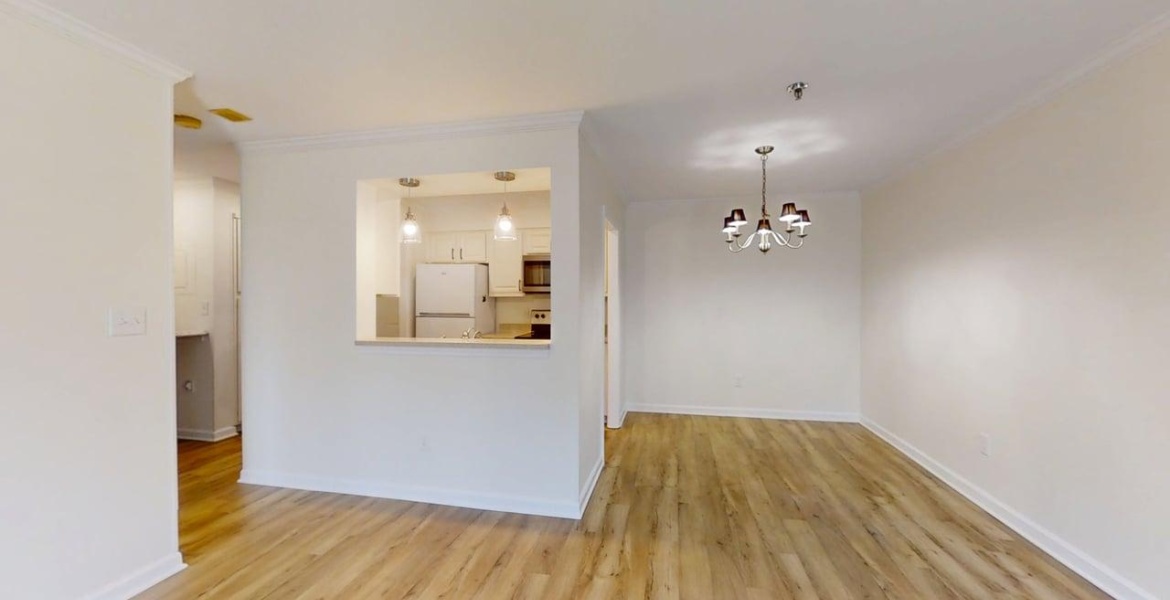 300 Johnson Ferry Rd NE, Sandy Springs, Georgia 30328, ,Condo,For Lease,Johnson Ferry Rd NE,1167