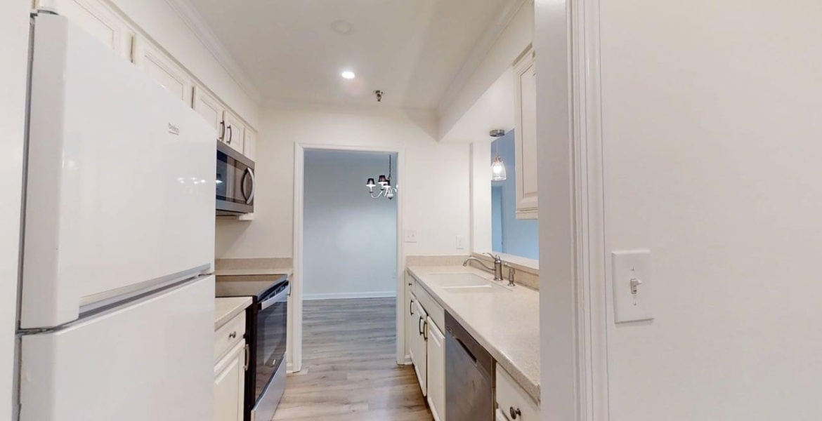 300 Johnson Ferry Rd NE, Sandy Springs, Georgia 30328, ,Condo,For Lease,Johnson Ferry Rd NE,1167