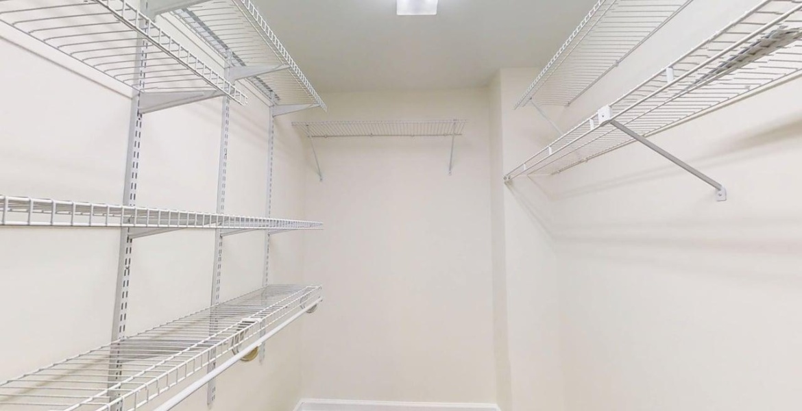 300 Johnson Ferry Rd NE, Sandy Springs, Georgia 30328, ,Condo,For Lease,Johnson Ferry Rd NE,1167